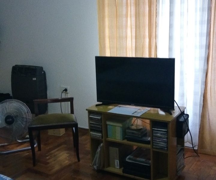 TI´PO CASA EN VENTA 5 ambientes al frente